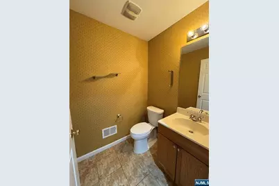 264 Midland Avenue 32 #32, Saddle Brook Township, NJ 07663 - Photo 6