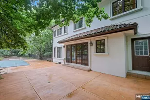 285 Arch Rd, Englewood, NJ 07631 - Photo 6