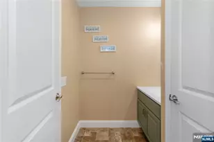 512 Lyster Ave, Saddle Brook Township, NJ 07663 - Photo 26