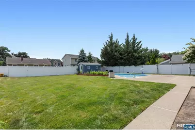 512 Lyster Avenue, Saddle Brook Township, NJ 07663 - Photo 46