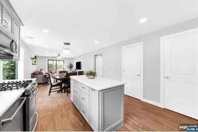 136 Changebridge Road J7 #J7, Montville Township, NJ 07045 - Photo 4