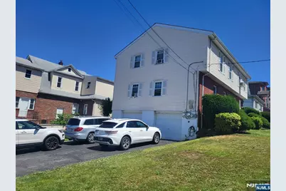 207 8th Street 2F #2F, Palisades Park, NJ 07650 - Photo 2