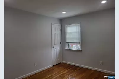 207 8th Street 2F #2F, Palisades Park, NJ 07650 - Photo 12