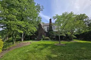 220 Manor Rd, Ridgewood, NJ 07450 - Photo 1