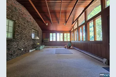 220 Manor Road, Ridgewood, NJ 07450 - Photo 10