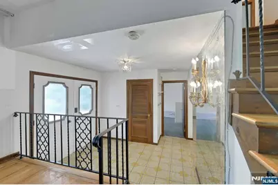 281 Rivara Court, Ridgewood, NJ 07450 - Photo 10