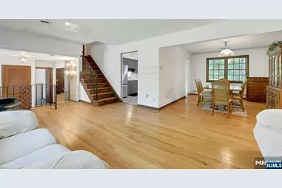 281 Rivara Court, Ridgewood, NJ 07450 - Photo 14