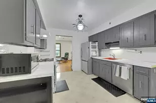 281 Rivara Ct, Ridgewood, NJ 07450 - Photo 20