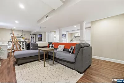 66 7th Avenue, Hawthorne, NJ 07506 - Photo 14