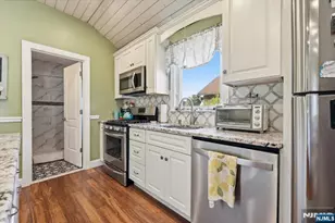 66 7th Ave, Hawthorne, NJ 07506 - Photo 12