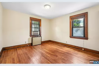 21 Ferncliff Road, Bloomfield, NJ 07003 - Photo 18