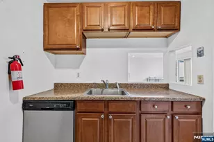 224B Washington Ave, Fort Lee, NJ 07024 - Photo 10