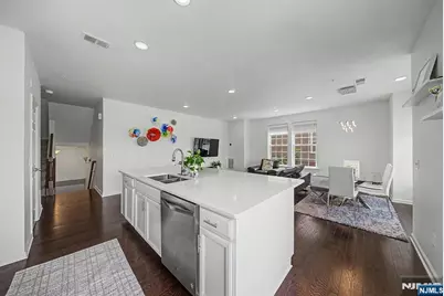 161 Wesmont Drive 4113 #4113, Wood Ridge, NJ 07075 - Photo 10