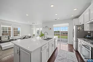 161 Wesmont Dr 4113, Wood Ridge, NJ 07075 - Photo 1