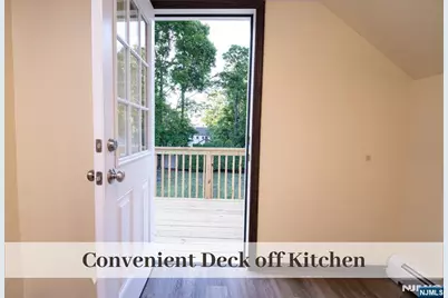 54 Glen Avenue 2nd Floor #2nd Floor, Midland Park, NJ 07432 - Photo 12