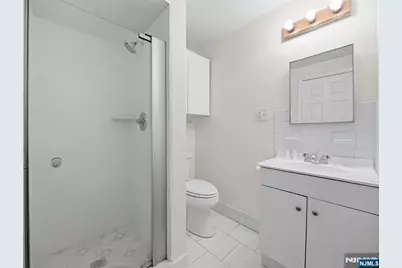 1-2 Hilliard Avenue 1 #1, Edgewater, NJ 07020 - Photo 10