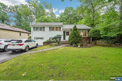 108 Morningside Road, Paramus, NJ 07652 - Photo 2