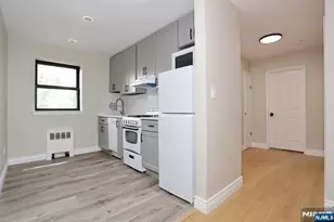 130 Orient Way 3D, Rutherford, NJ 07070 - Photo 8