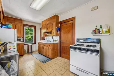 264 Getty Avenue, Clifton, NJ 07011 - Photo 30