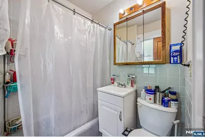 264 Getty Avenue, Clifton, NJ 07011 - Photo 32