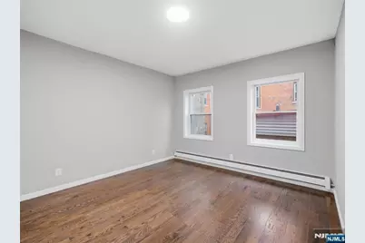 1-2 Hilliard Avenue 6 #6, Edgewater, NJ 07020 - Photo 8