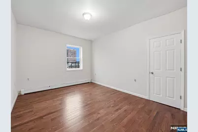 1-2 Hilliard Avenue 6 #6, Edgewater, NJ 07020 - Photo 14
