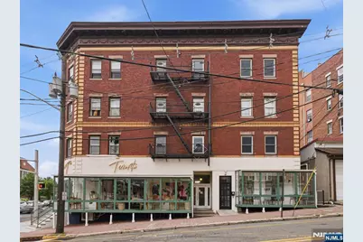 1-2 Hilliard Avenue 6 #6, Edgewater, NJ 07020 - Photo 2