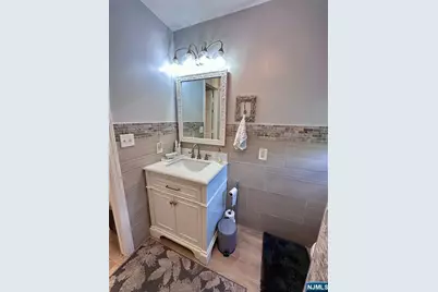 13 Oak Street, Wanaque, NJ 07420 - Photo 8