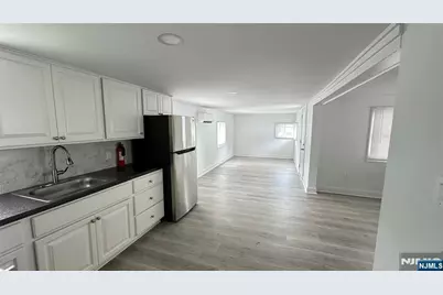 7 5th Street, Wayne, NJ 07470 - Photo 16