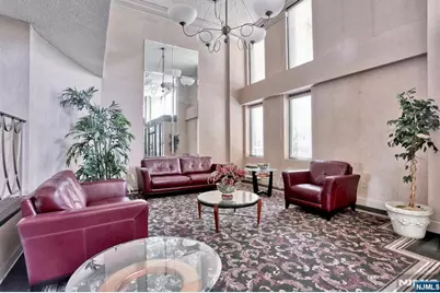 160 Overlook Avenue 2D #2D, Hackensack, NJ 07601 - Photo 6