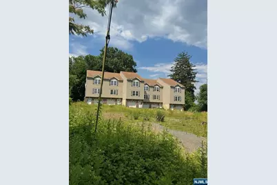 68 Newton Place C0018 #C0018, Irvington, NJ 07111 - Photo 1