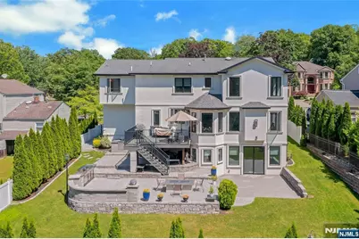697 Terrace Drive, Paramus, NJ 07652 - Photo 30