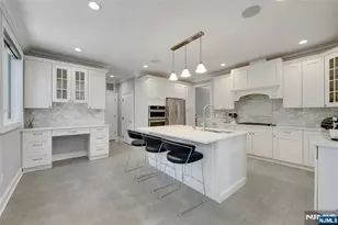 697 Terrace Dr, Paramus, NJ 07652 - Photo 8