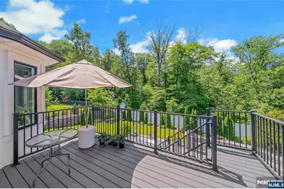 697 Terrace Drive, Paramus, NJ 07652 - Photo 26