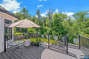 697 Terrace Dr, Paramus, NJ 07652 - Photo 26