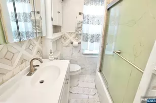 22-24 Kensington Pl, East Orange, NJ 07017 - Photo 10