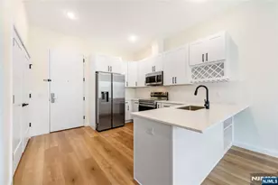 51 Queen Anne Road 201, Bogota, NJ 07603 - Photo 4