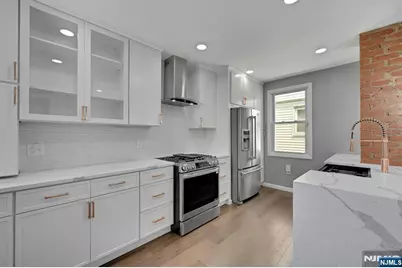 595 Forest Street, Kearny, NJ 07032 - Photo 10