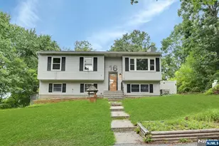 16 Essex Rd, Sussex, NJ 07461 - Photo 1