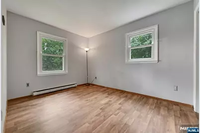 16 Essex Road, Sussex, NJ 07461 - Photo 16