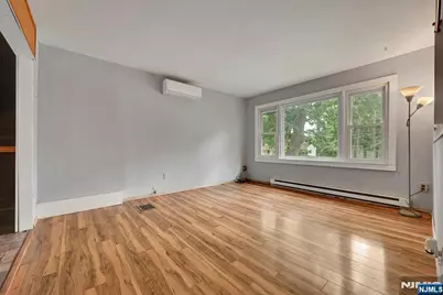 16 Essex Road, Sussex, NJ 07461 - Photo 2