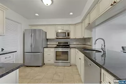 15 Crystal Lane 307 #307, Paterson, NJ 07501 - Photo 12