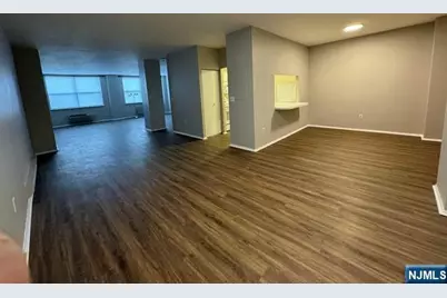 111 Mulberry Street 2R #2R, Newark, NJ 07102 - Photo 4