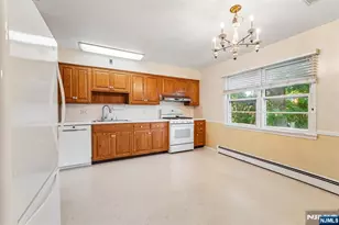 41-57 Rys, Fair Lawn, NJ 07410 - Photo 12