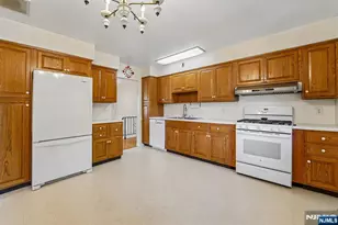 41-57 Rys, Fair Lawn, NJ 07410 - Photo 12