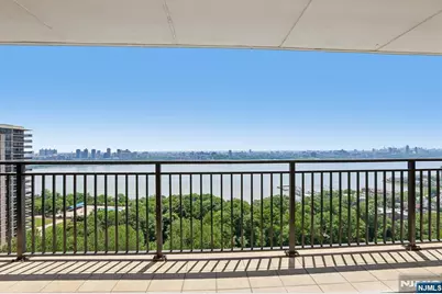 1500 Palisade Avenue 18C #18C, Fort Lee, NJ 07024 - Photo 30
