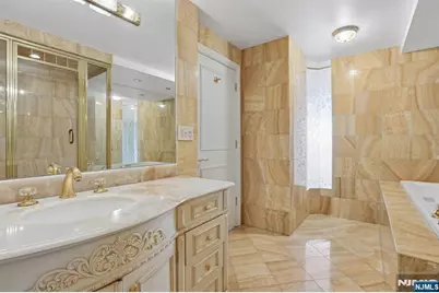 1500 Palisade Avenue 18C #18C, Fort Lee, NJ 07024 - Photo 24