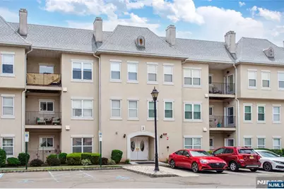 308 Brittany 308 #308, Wayne, NJ 07470 - Photo 22