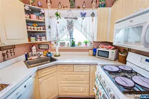 308 Brittany 308, Wayne, NJ 07470 - Photo 14