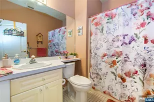308 Brittany 308, Wayne, NJ 07470 - Photo 20